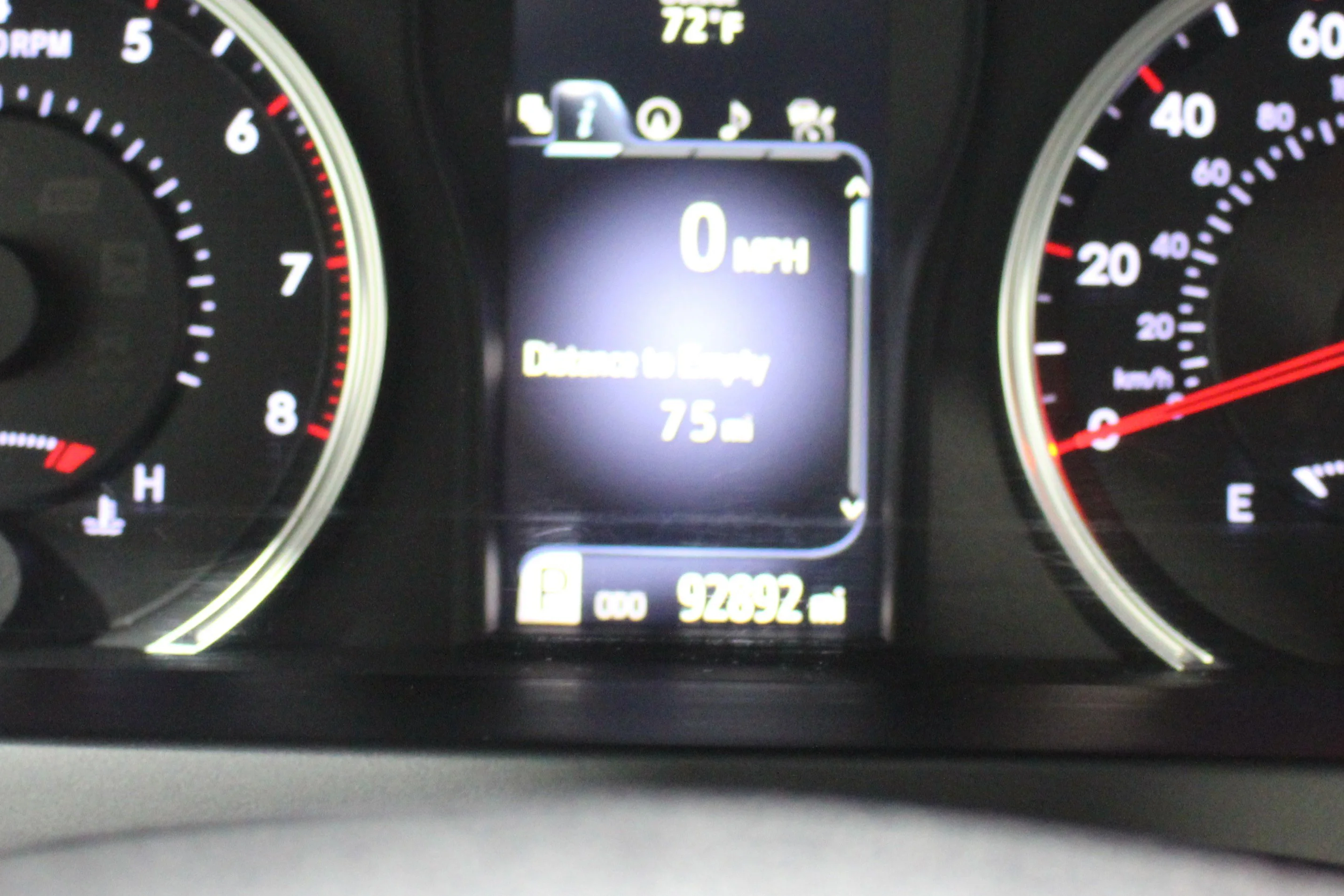 2017 Toyota Camry XSE - Photo 12