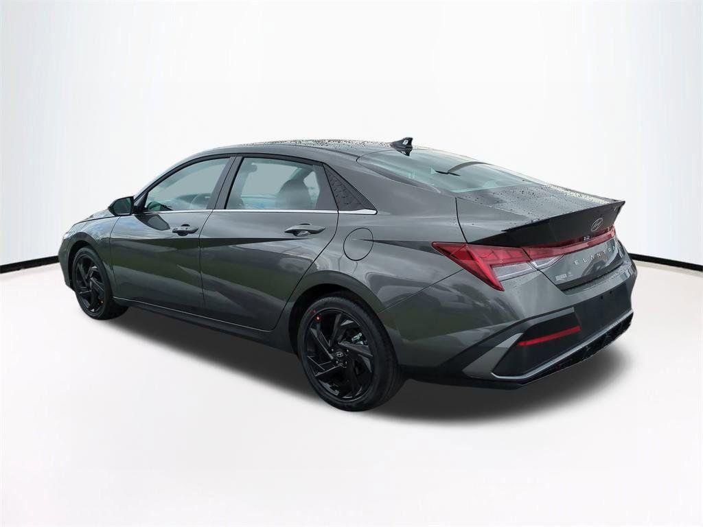 New 2026 Gray Hyundai SEL Sport Premium image 7
