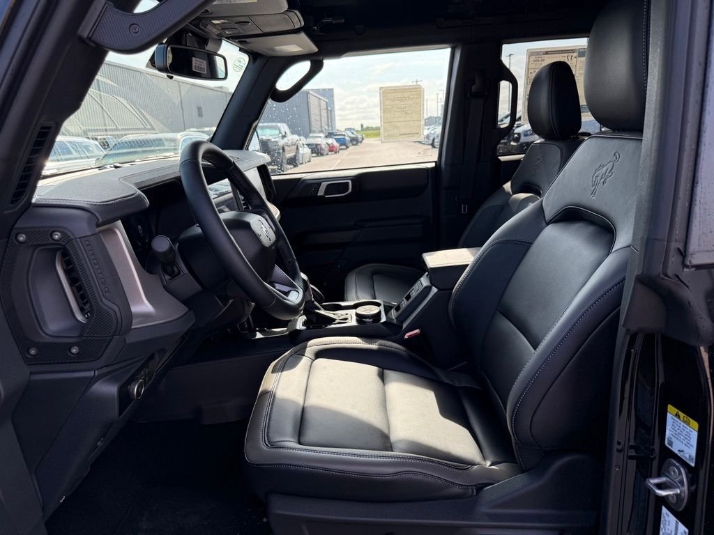 New 2026 Shadow Black Ford Outer Banks® image 5