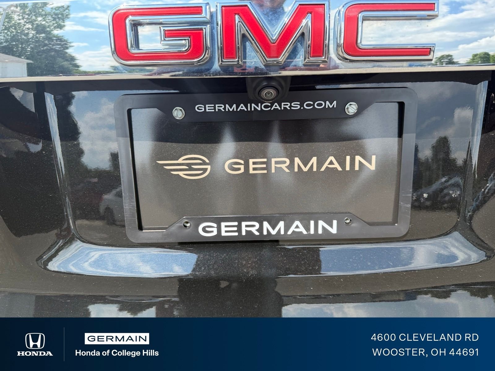 2023 GMC Acadia SLE - Photo 11