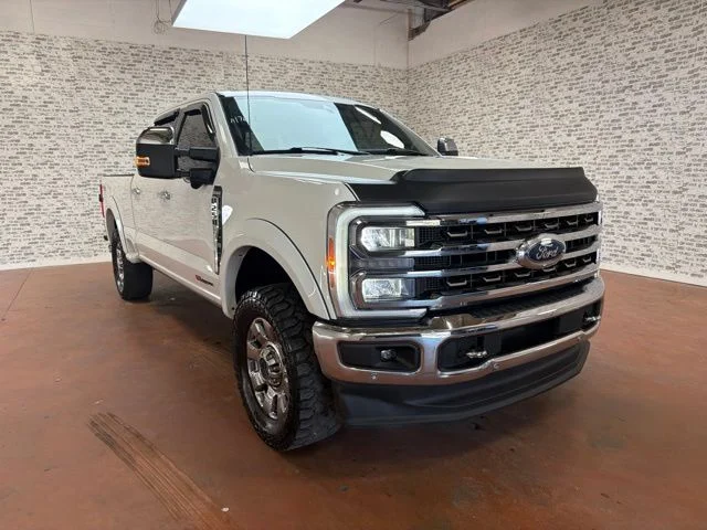 Used 2023 Star White Metallic Tri-Coat Ford King Ranch image 1