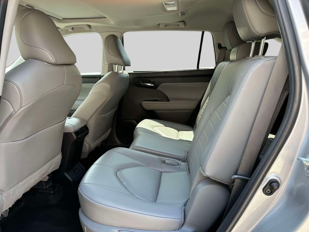Used 2024 Silver Toyota XLE image 16