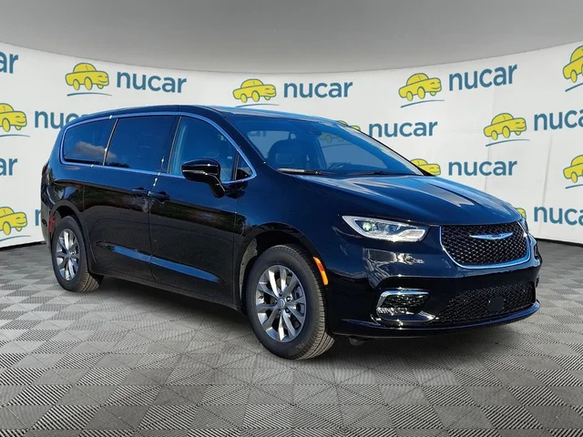 New 2026 Chrysler Pacifica Select Black