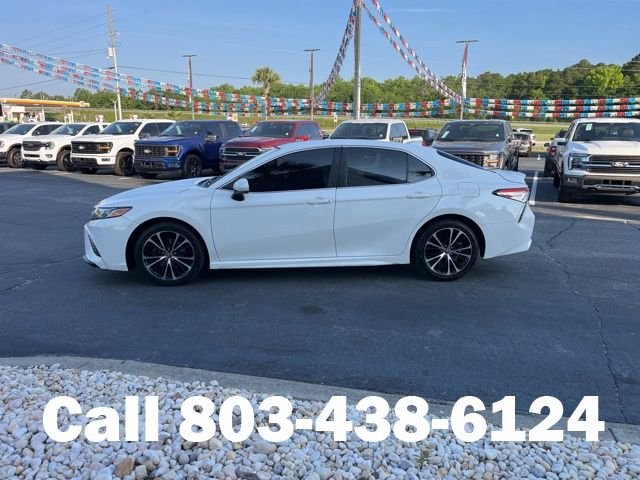 Used 2020 White Toyota SE image 35