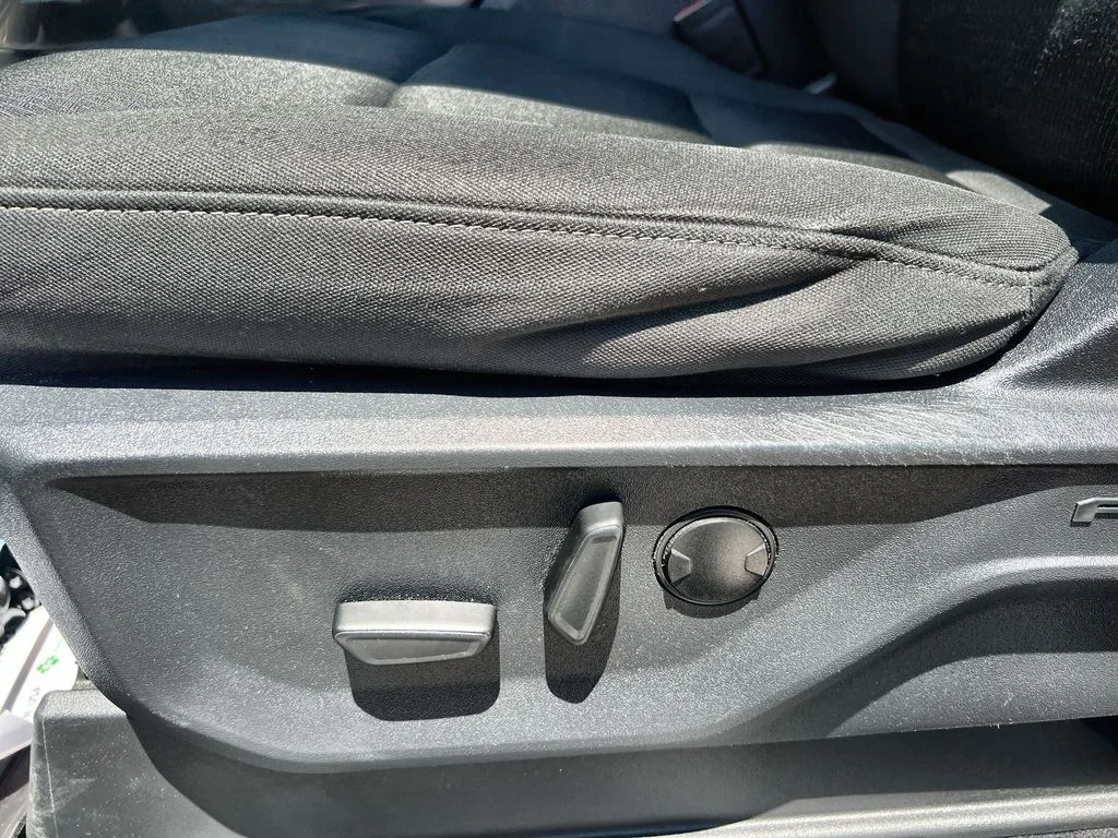 Used 2023 White Ford XLT image 12