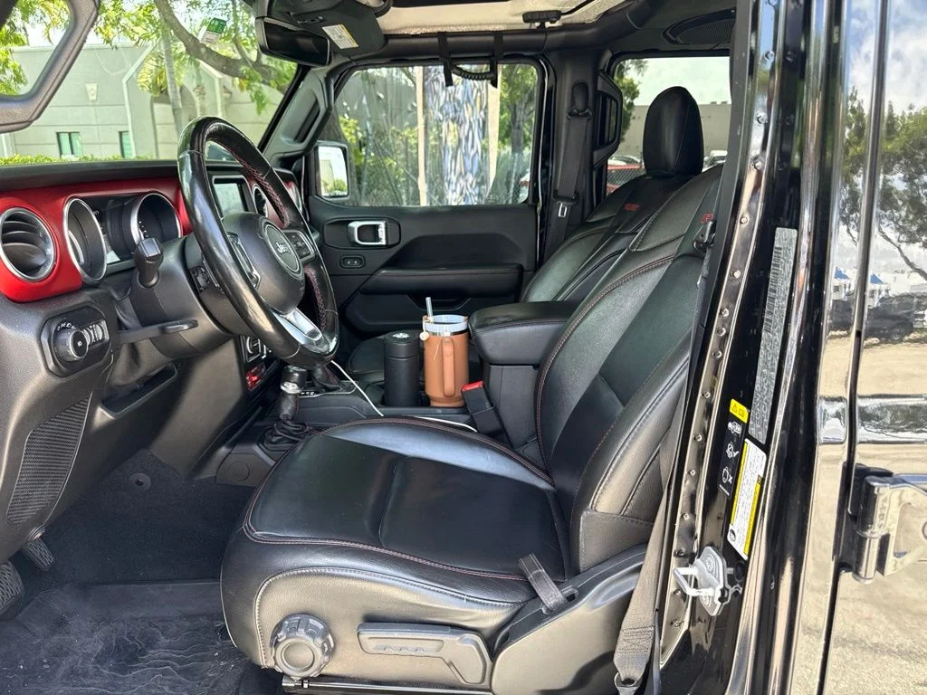 Used 2020 Black Jeep Unlimited Rubicon image 7