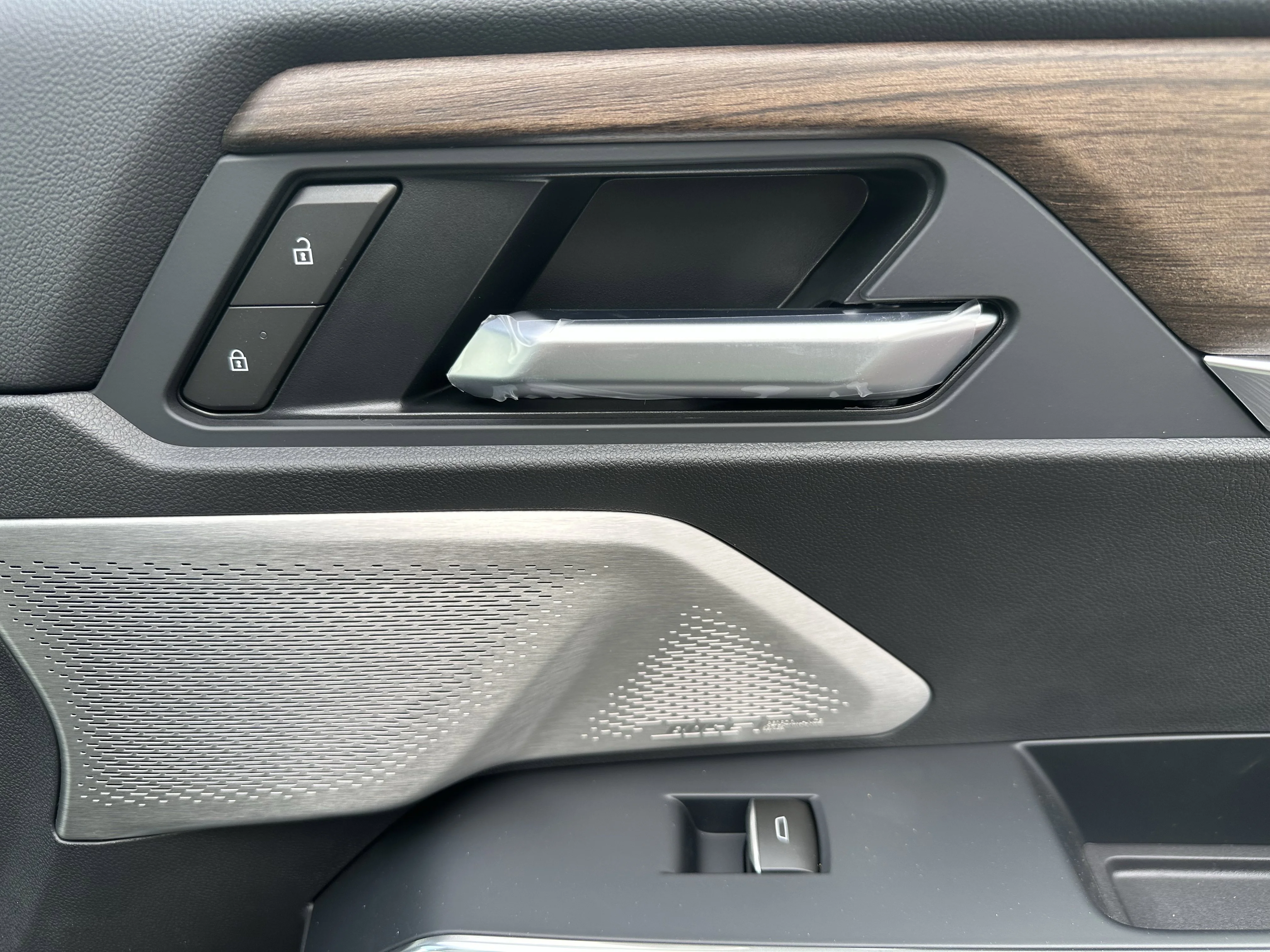 New 2026 Ebony Twilight Metallic GMC Denali Ultimate image 20