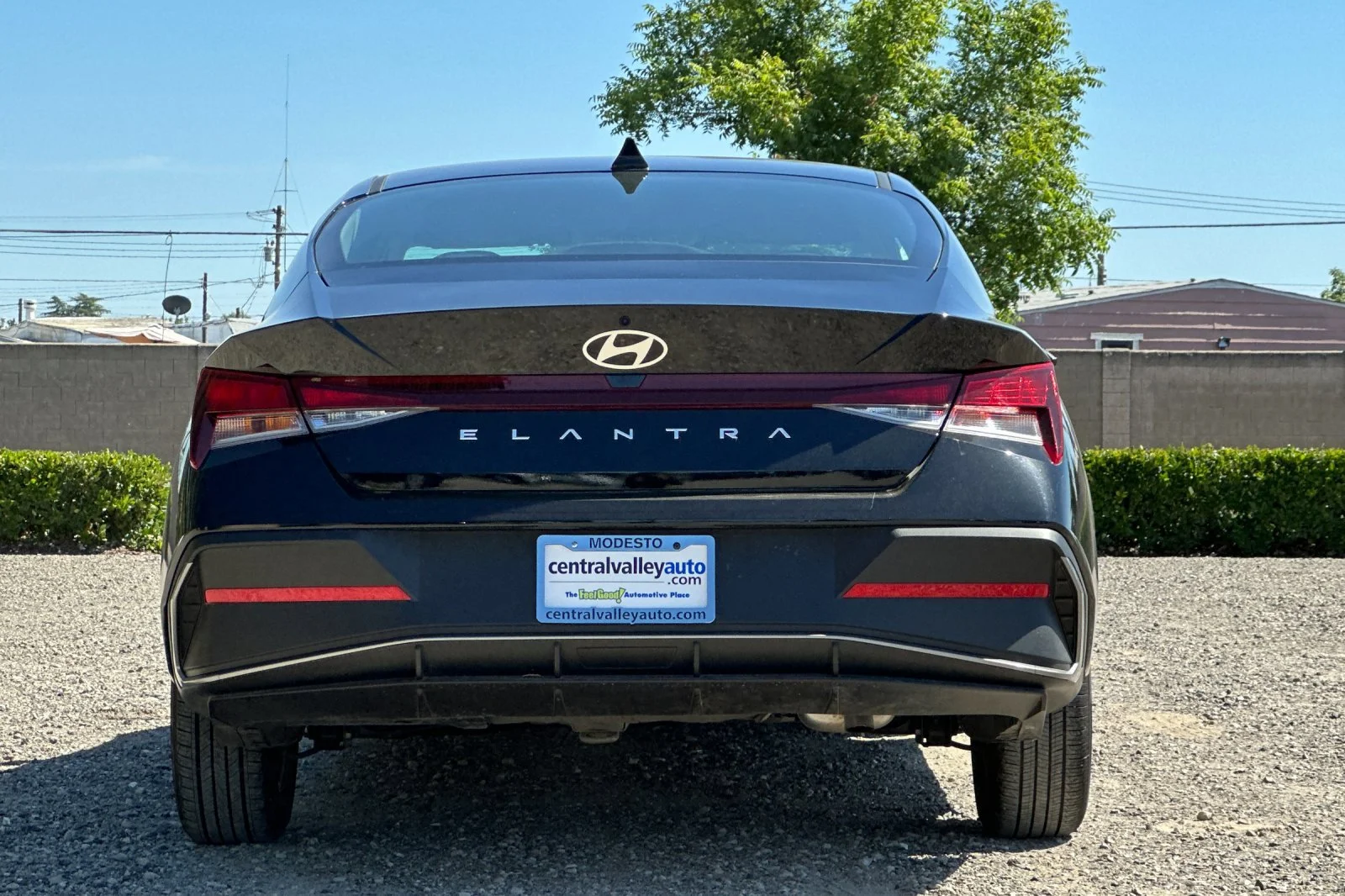 Used 2025 Abyss Black Hyundai SE image 5