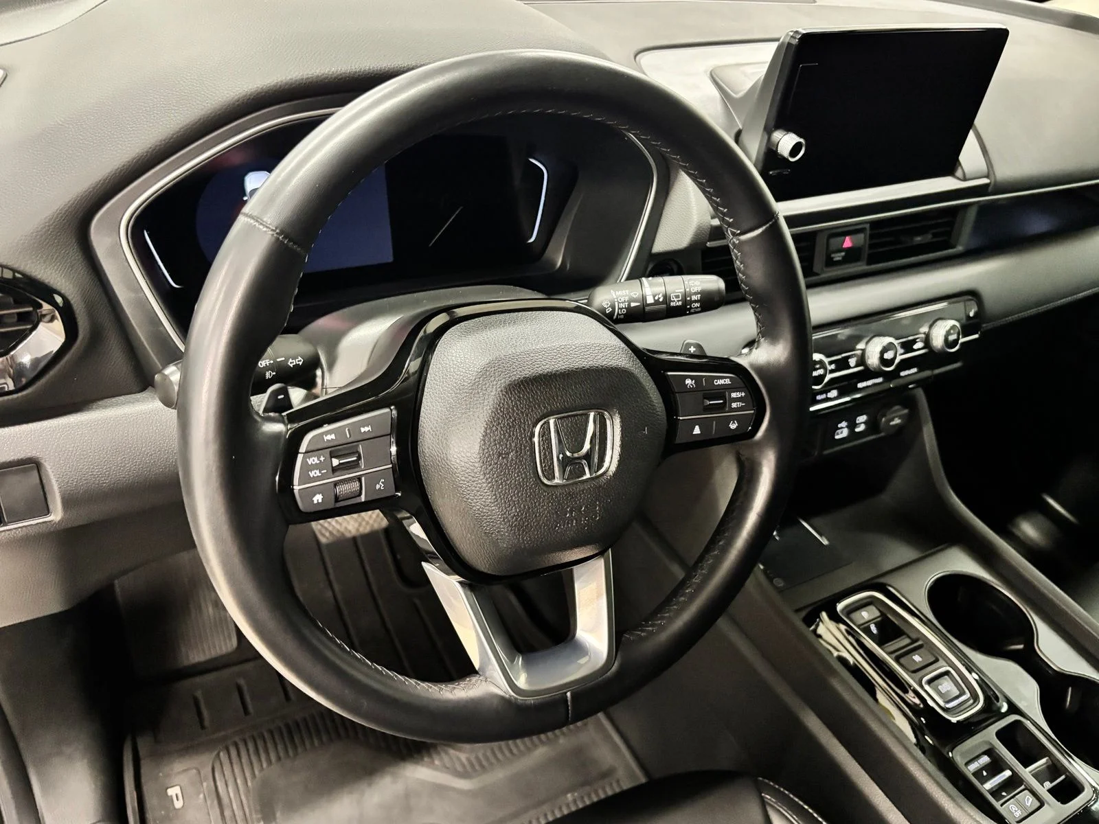 Used 2024 Gray Honda EX-L image 16