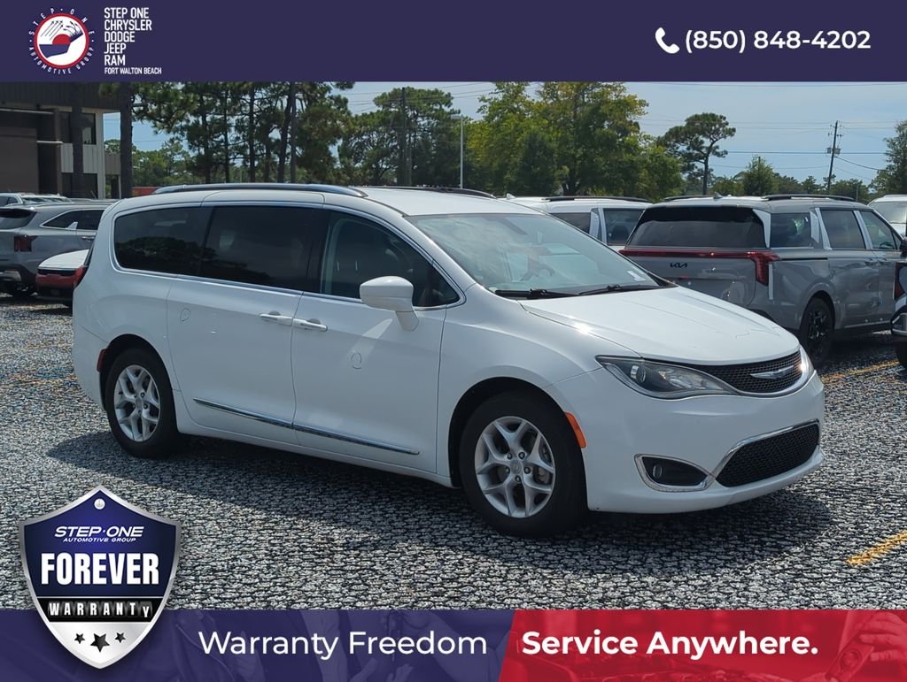 Used 2020 White Chrysler Touring L image 8