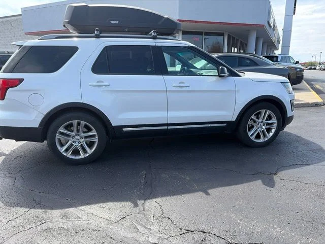 2016 Ford Explorer XLT 4WD's photo