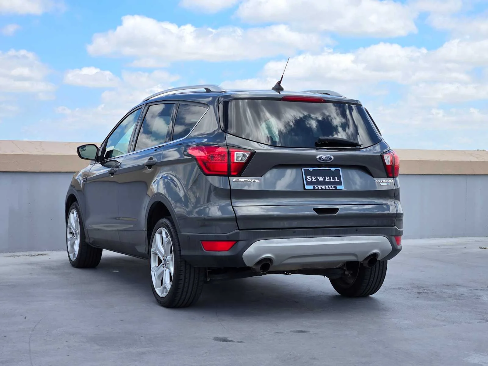 Used 2019 Magnetic Metallic Ford Titanium image 5