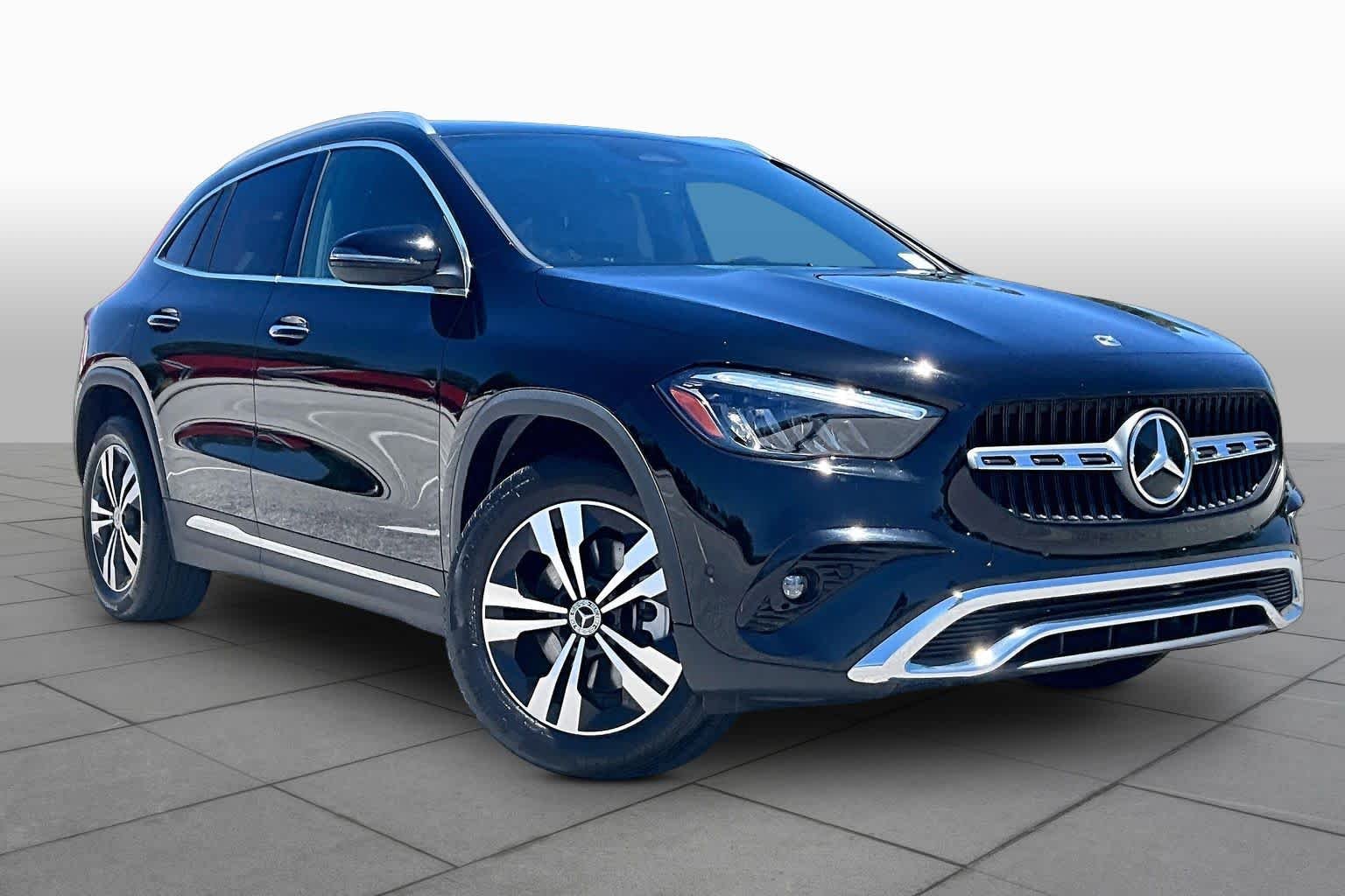 Used 2025 Night Black Mercedes-Benz GLA 250 image 3