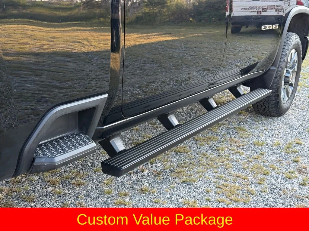 Used 2024 Black Chevrolet Custom image 15