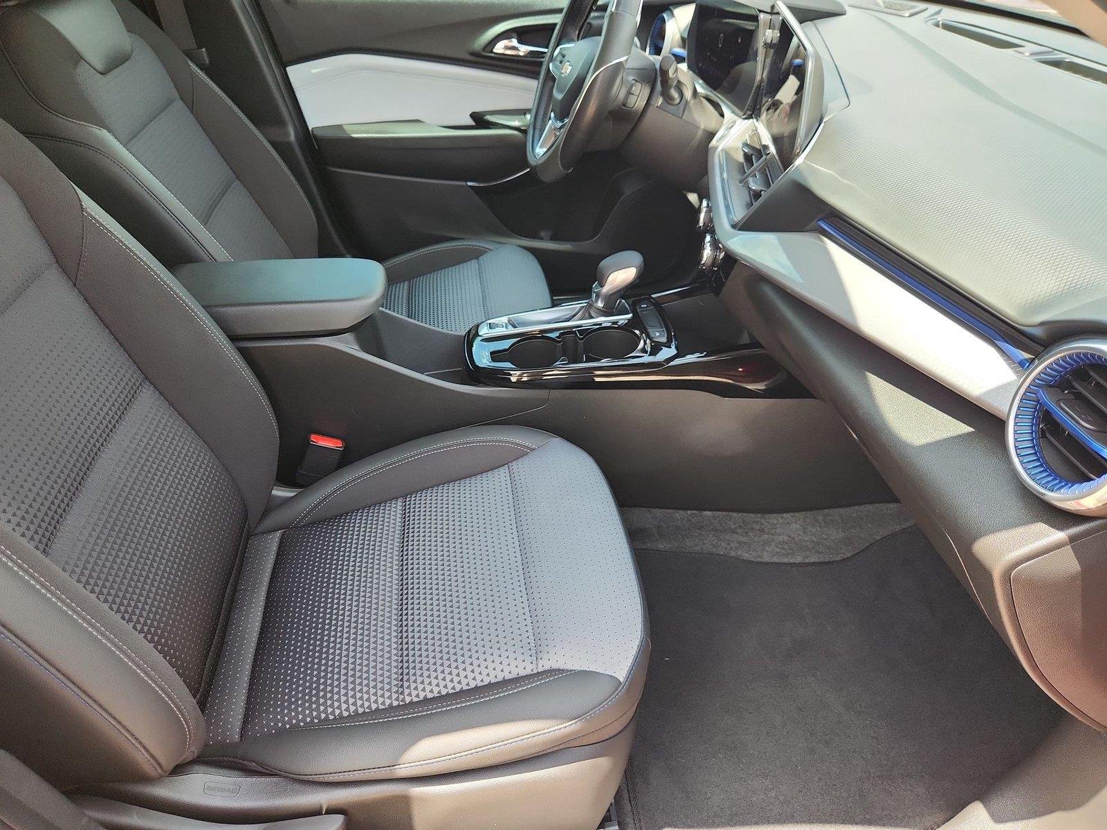 Used 2024 Crimson Metallic Chevrolet LT image 27