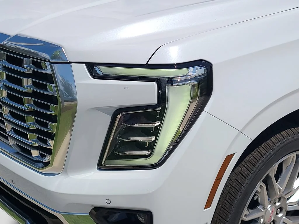 New 2026 Glacier White Tricoat GMC Denali image 23
