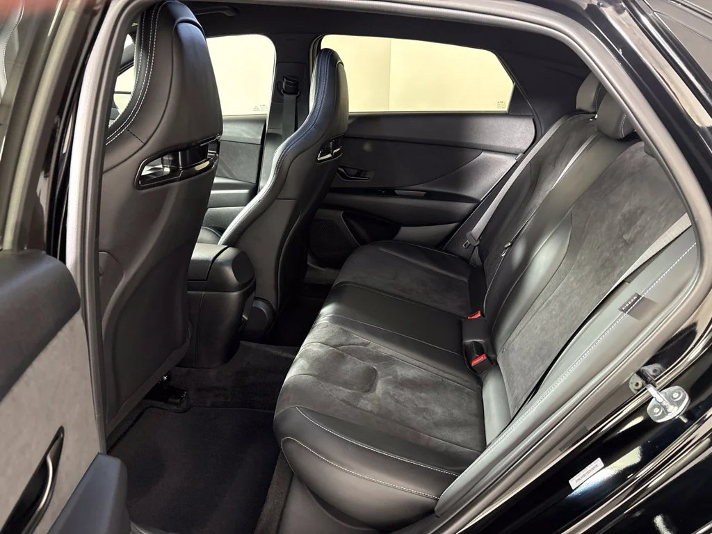 Used 2025 Black Hyundai Base image 24