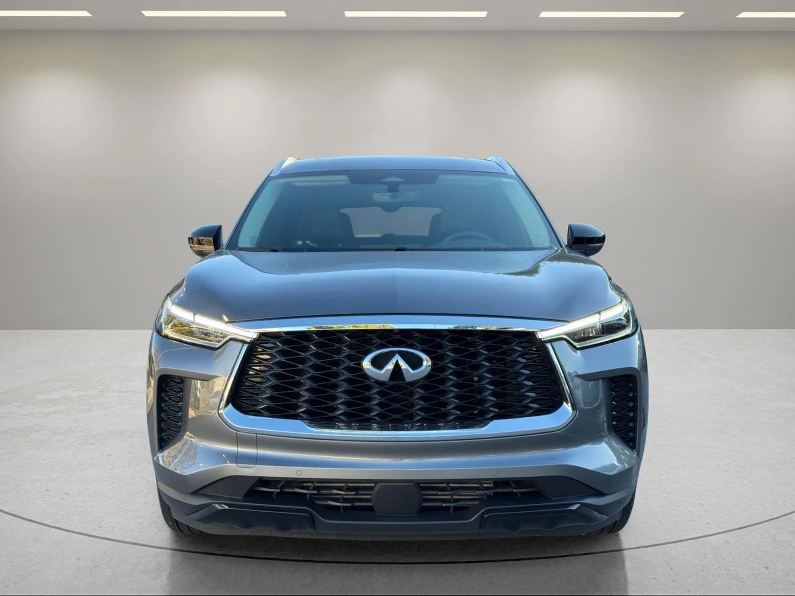 Used 2025 Graphite Shadow INFINITI LUXE image 8