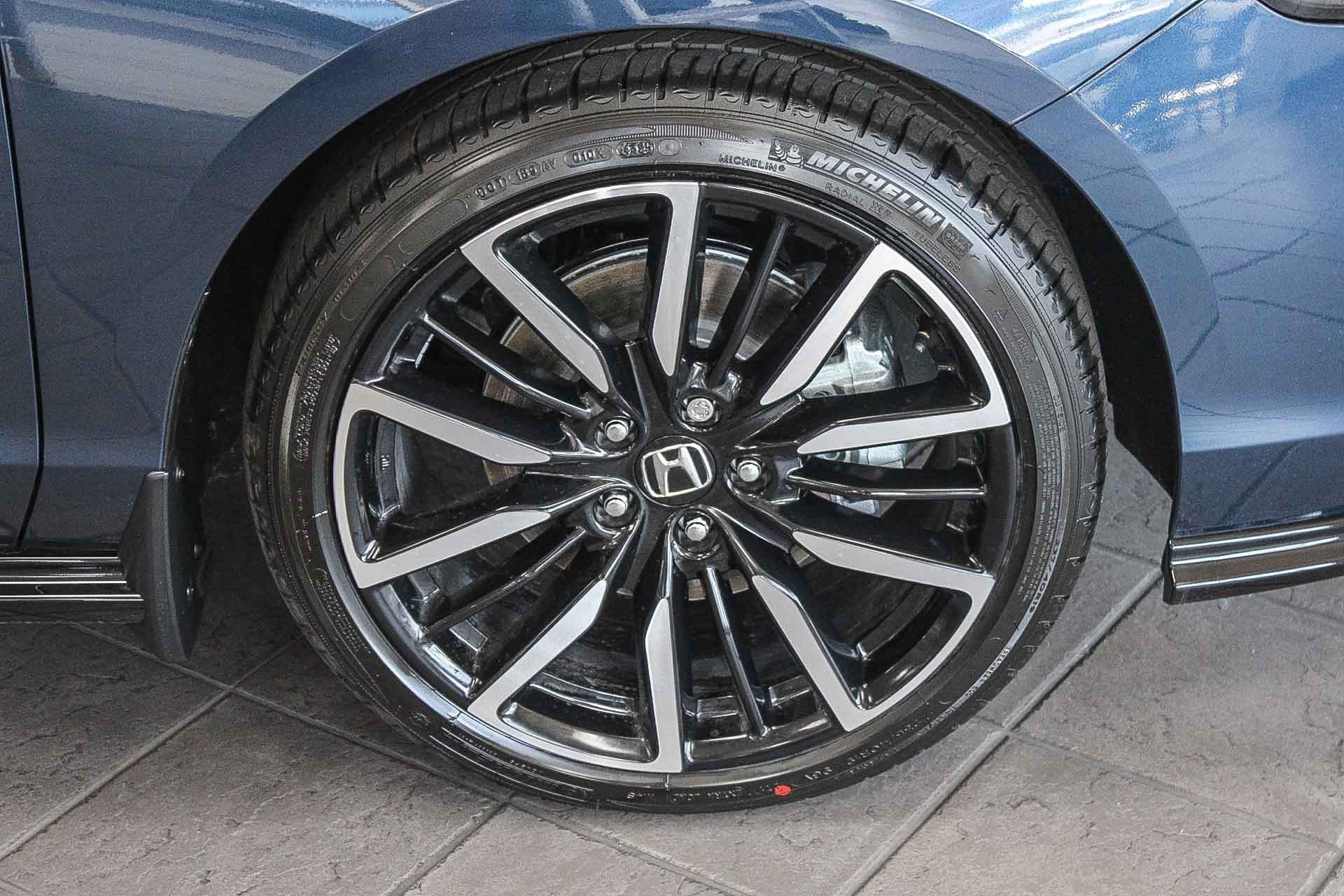 New 2026 Canyon River Blue Metallic Honda Touring image 10