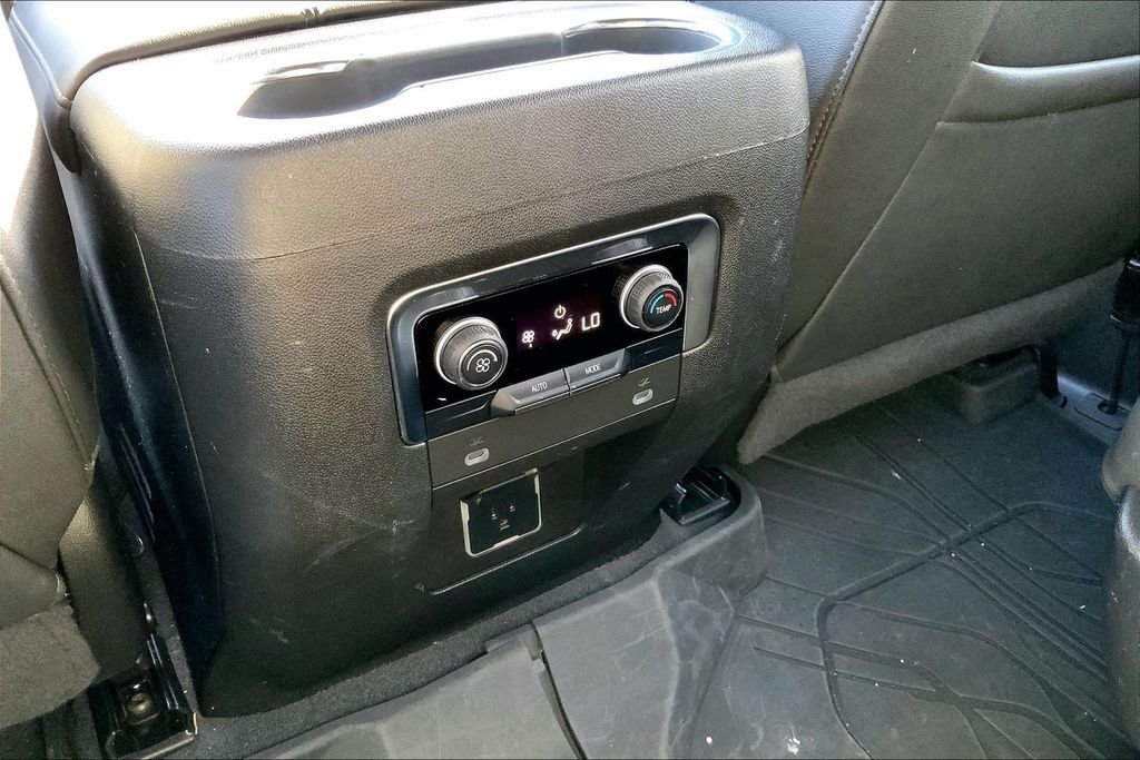 Used 2023 Summit White Chevrolet Z71 image 32