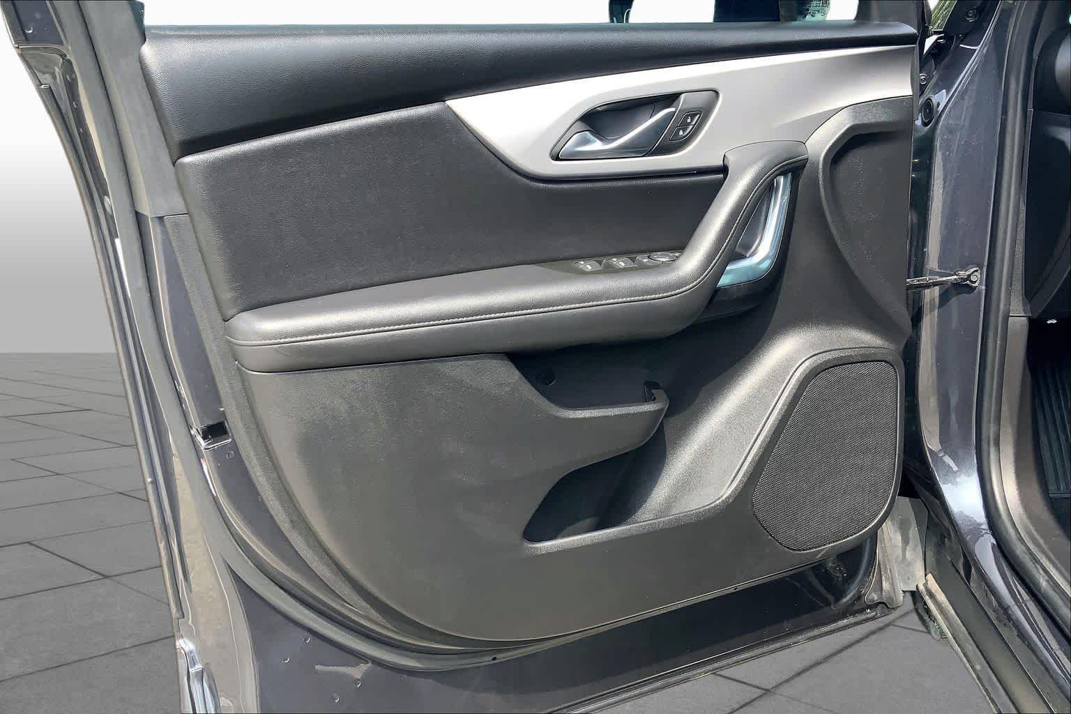 Used 2022 Iron Gray Metallic Chevrolet LT image 21