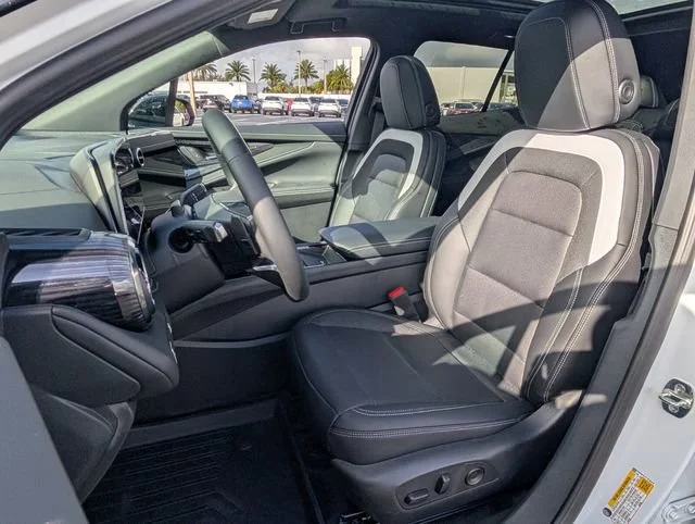 New 2026 Summit White Chevrolet LT image 4