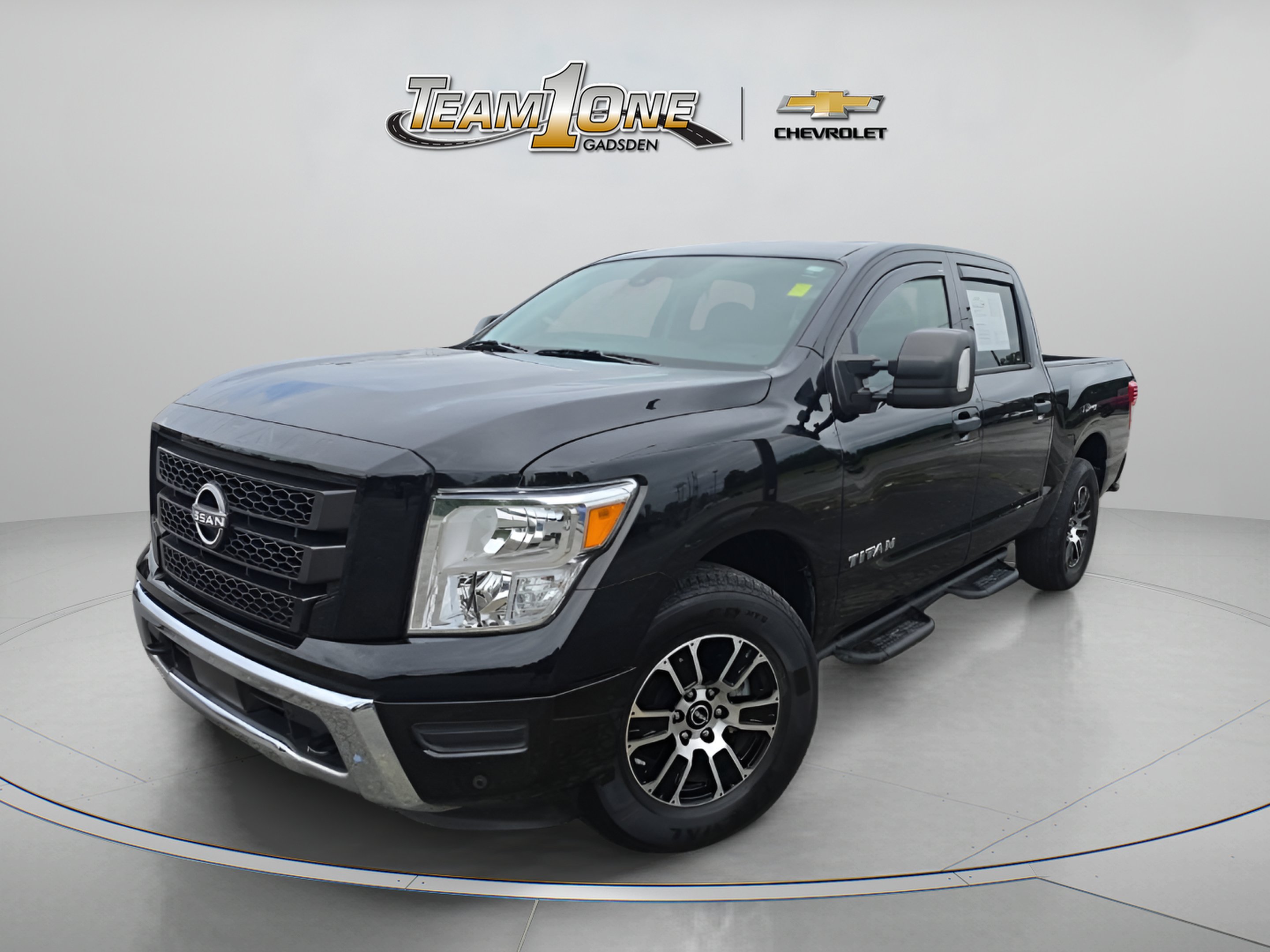 Used 2024 Black Nissan Crew Cab SV 4x4 image 3