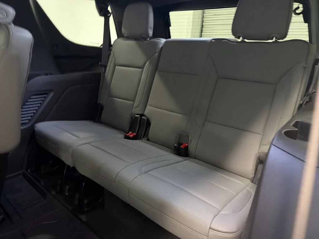 Used 2023 White GMC SLT image 17