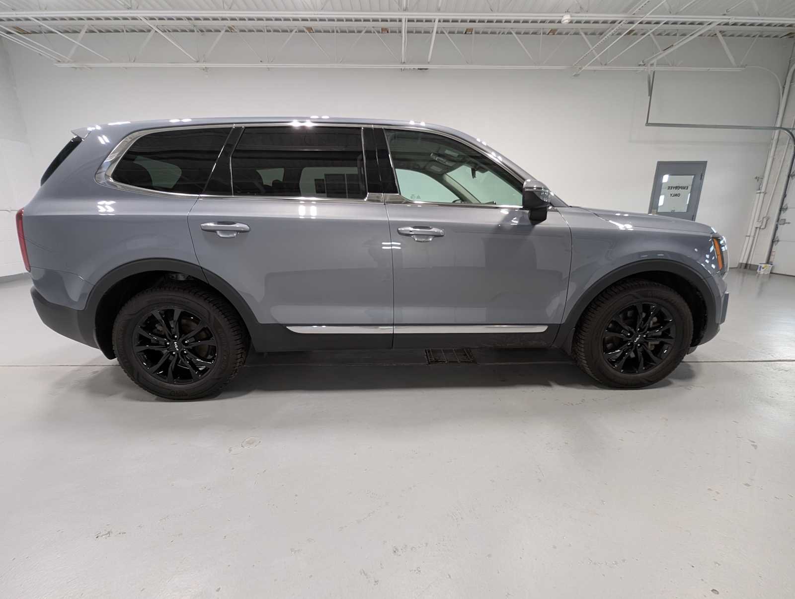 Certified Used 2022 Everlasting Silver Kia LX image 7