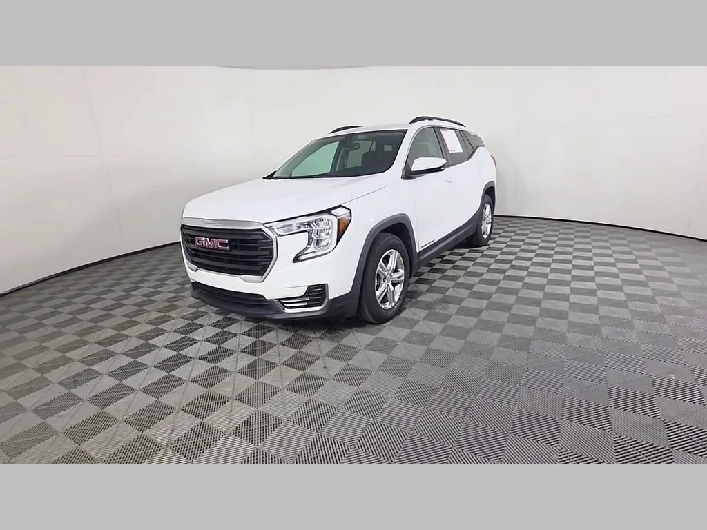 Used 2022 Summit White GMC SLE image 50