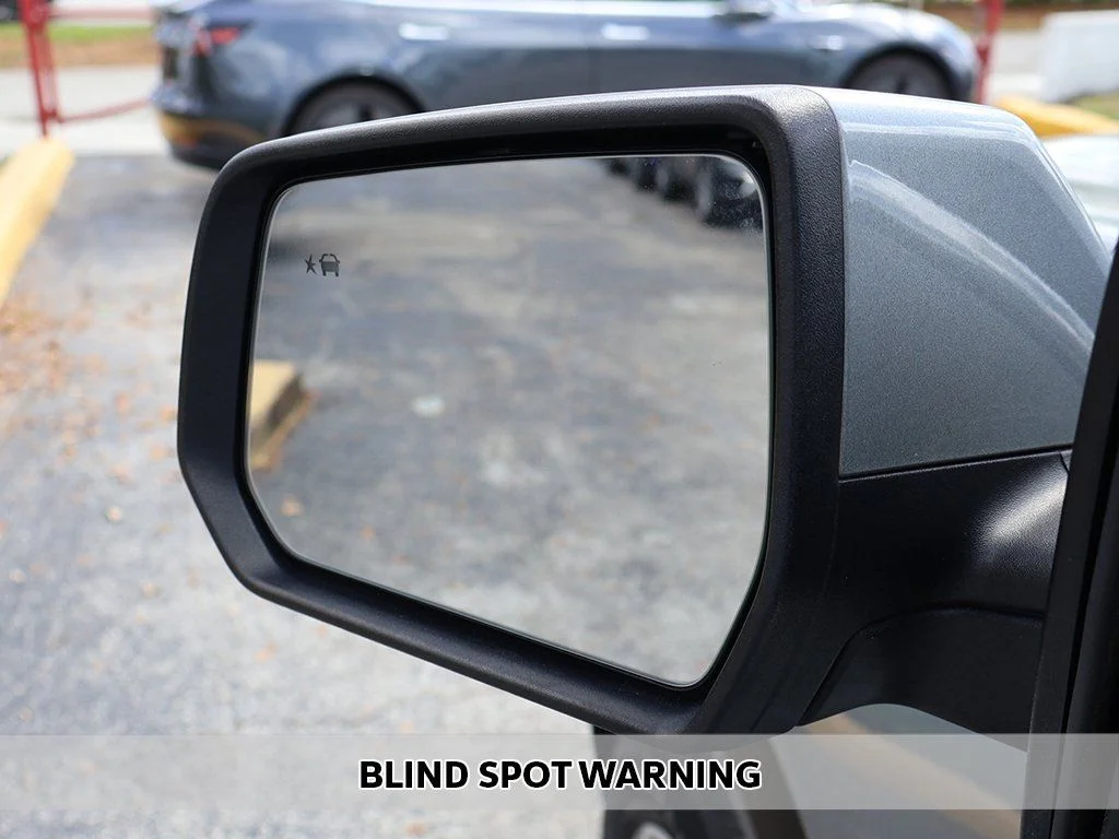 Used 2023 Silver GMC SLT image 5