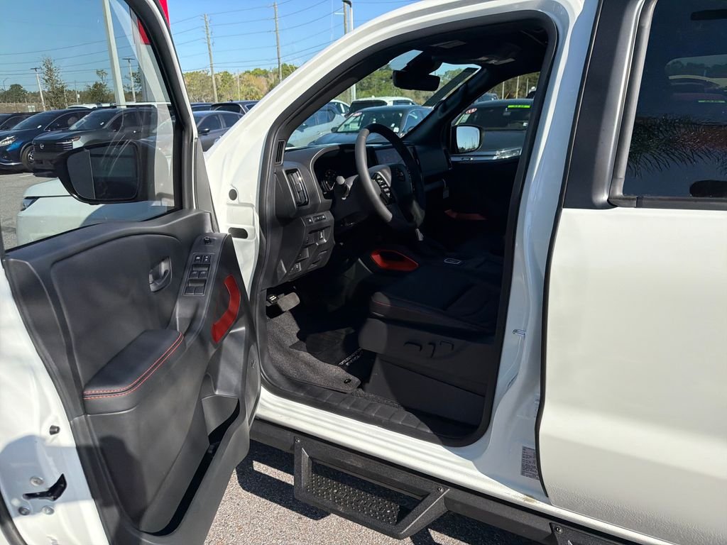 New 2026 Nissan Frontier PRO-4X 4D Crew Cab