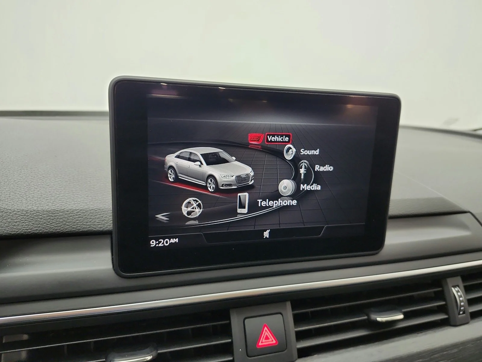 Used 2019 Glacier White Metallic Audi Premium 40 TFSI image 9