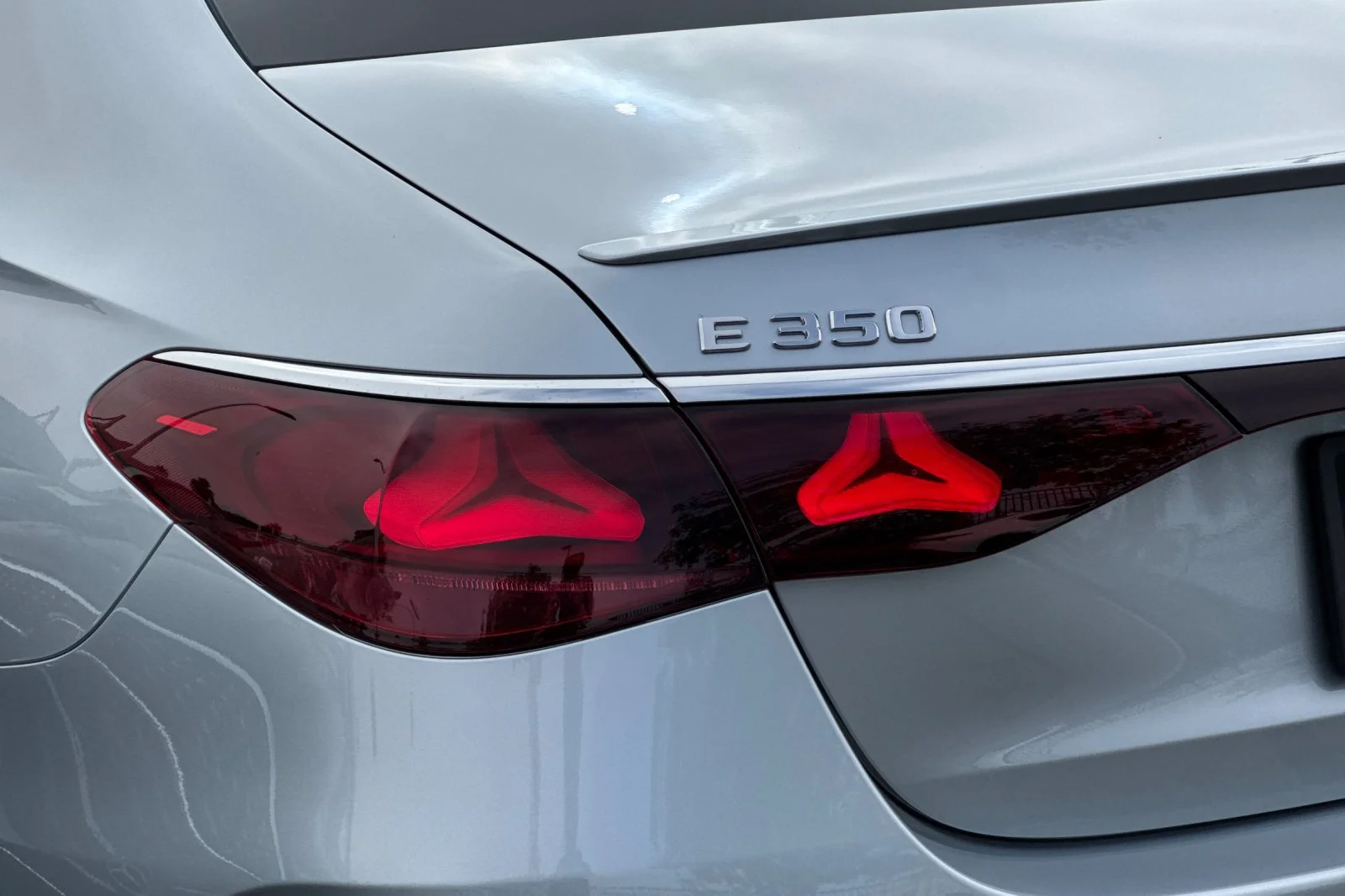 New 2027 Cirrus Silver Metallic Mercedes-Benz E 350 image 23