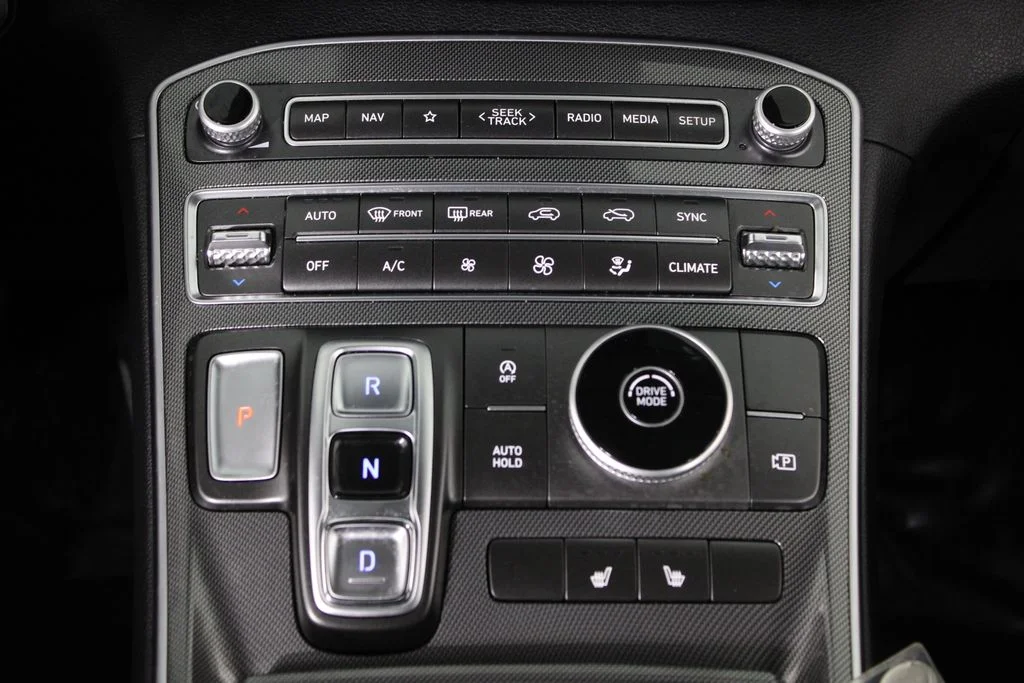 Used 2023 Gray Hyundai SEL image 23