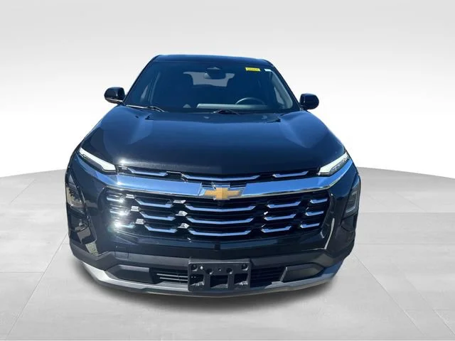 Used 2026 Mosaic Black Metallic Chevrolet LT image 9