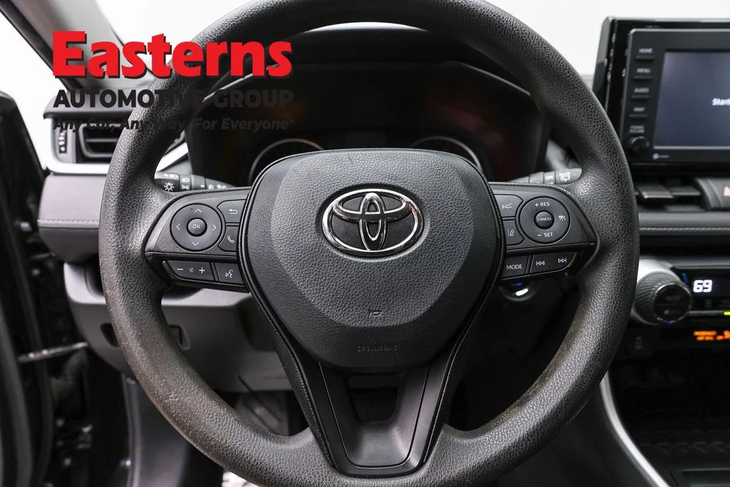 Used 2021 Black Toyota XLE image 10