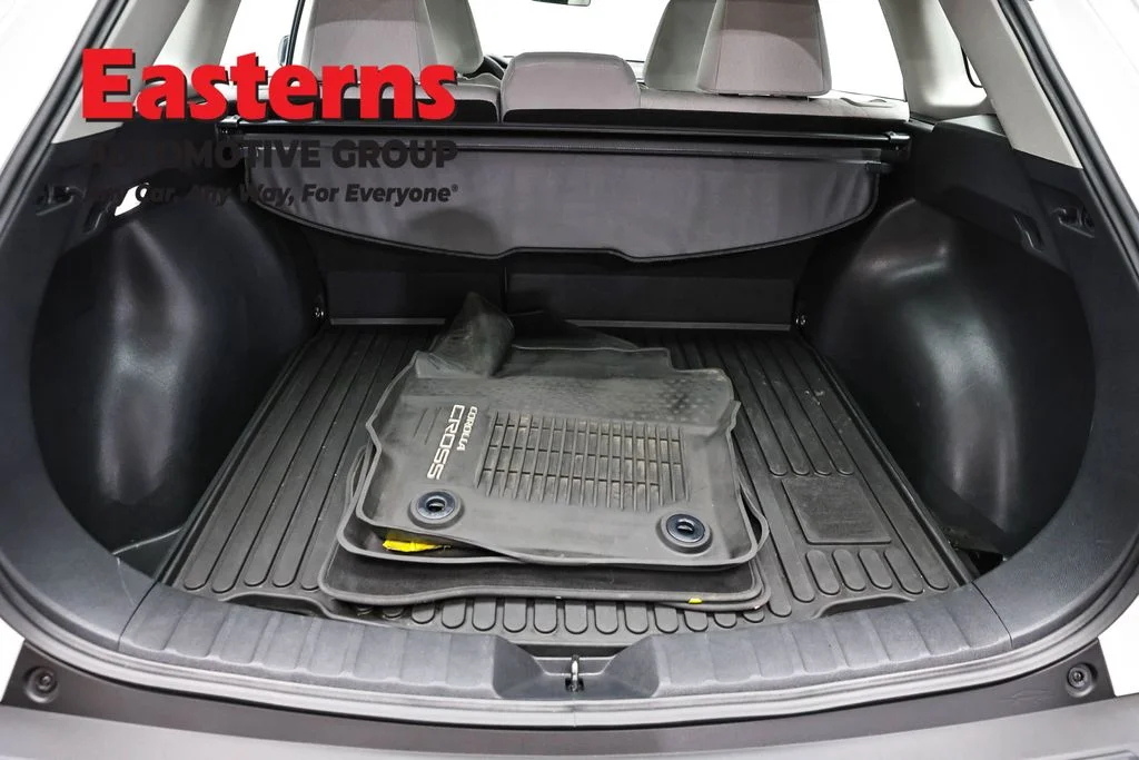 Used 2023 Beige Toyota L image 9