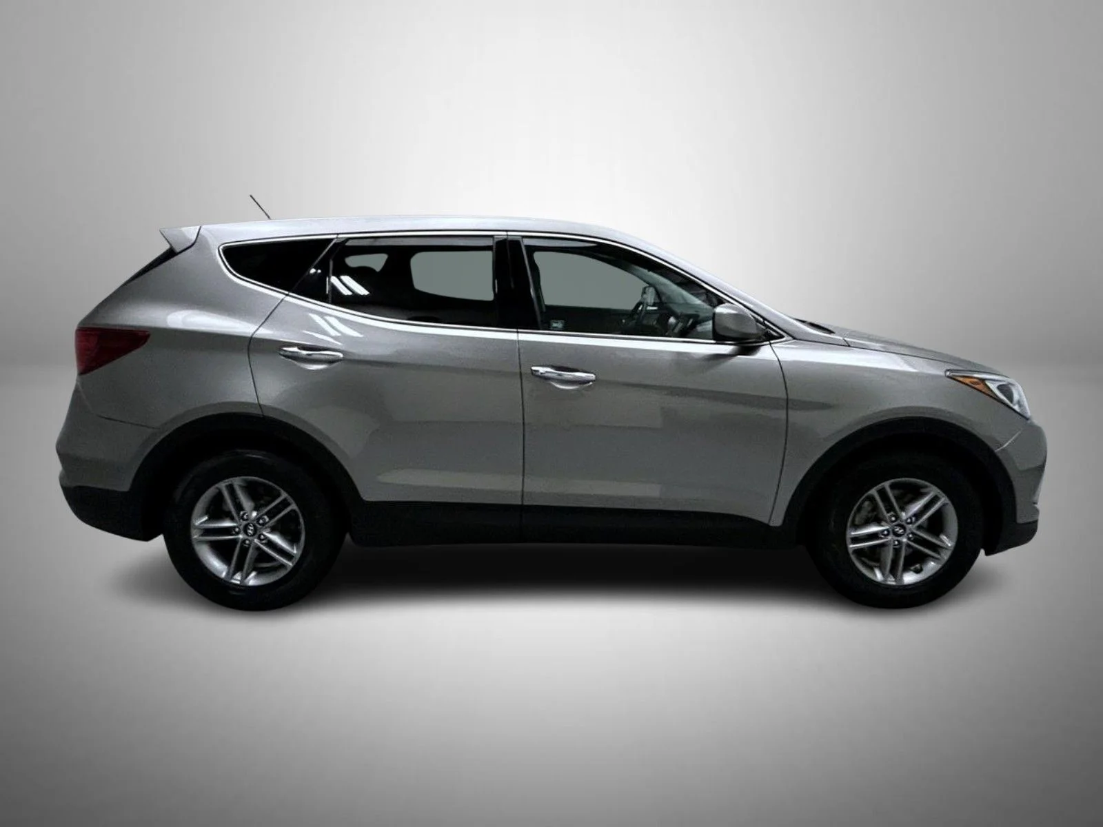 Used 2018 Gray Hyundai 2.4 Base image 4