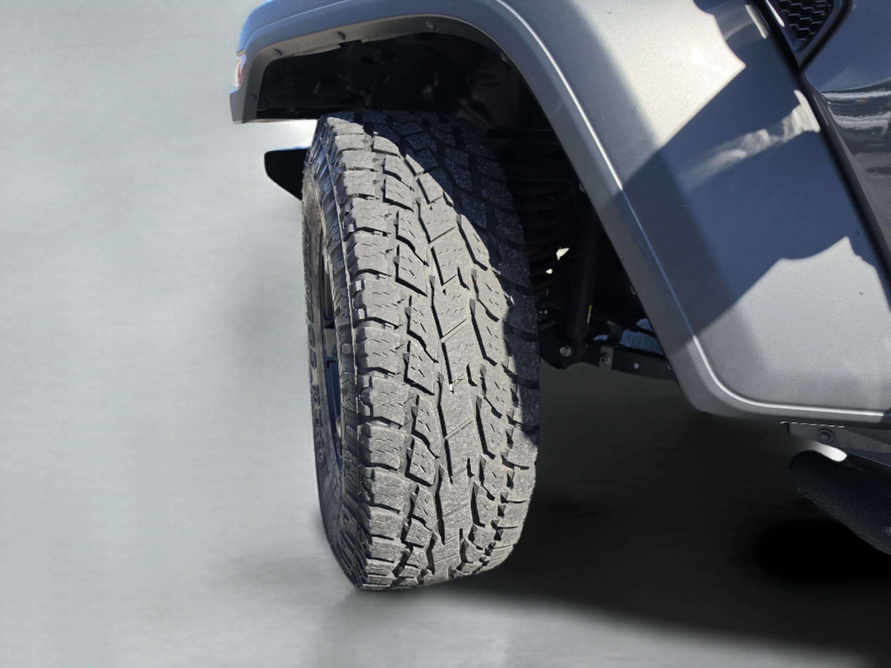 Used 2020 Sting-Gray Clearcoat Jeep Sport S image 41