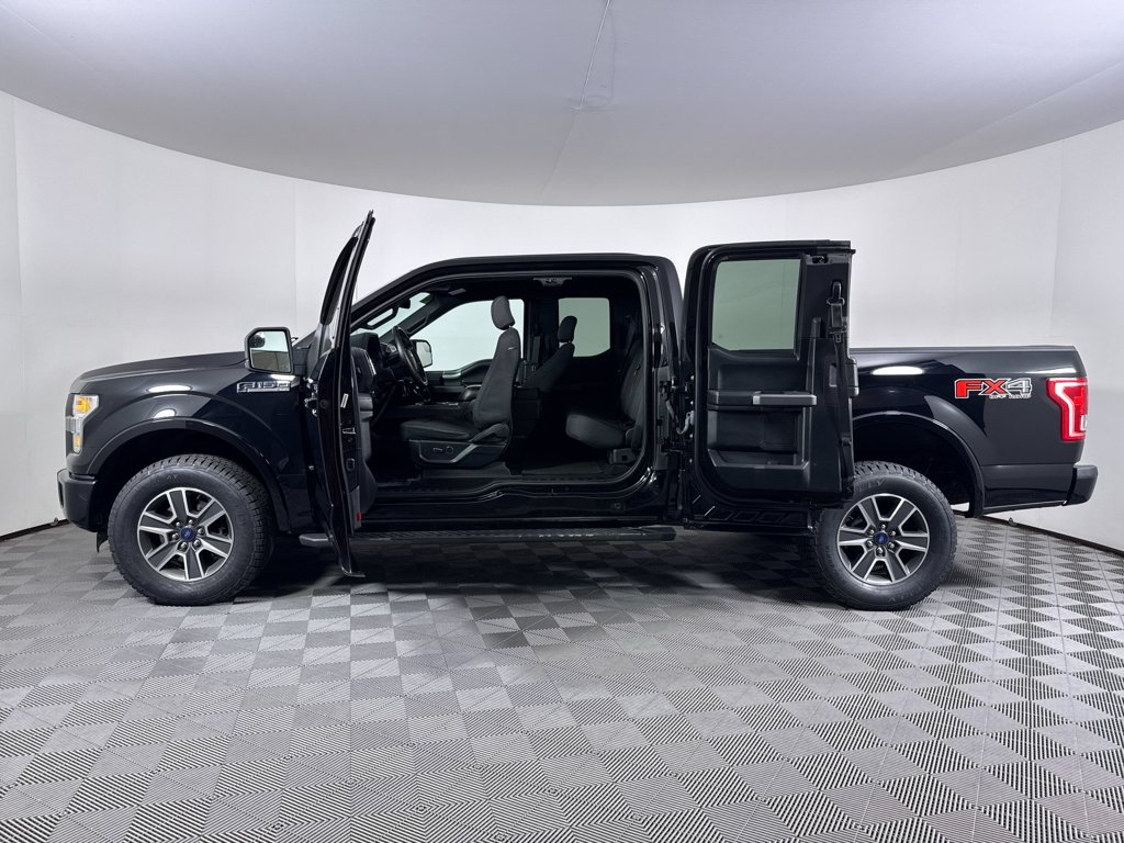Used 2016 Shadow Black Ford XLT image 4