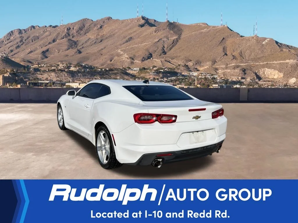 Used 2022 White Chevrolet 1LT image 3