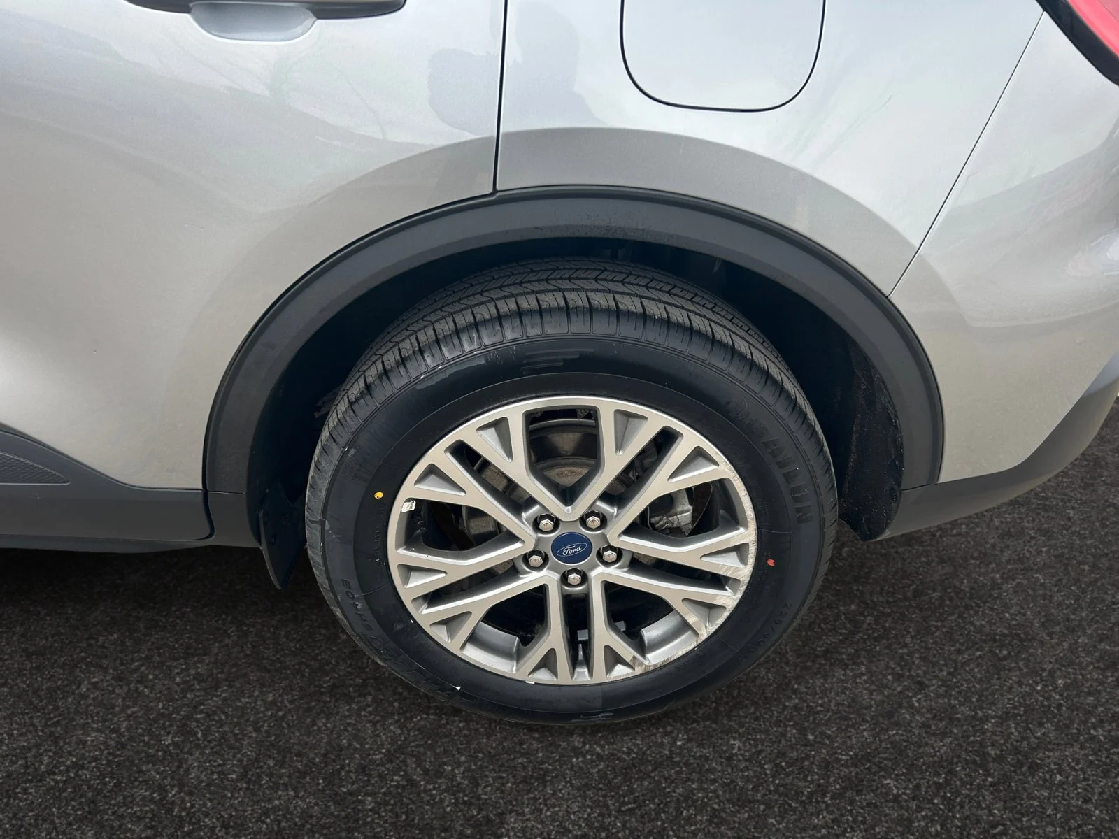 Used 2022 SILVER Ford EcoBoost™  AWD image 9