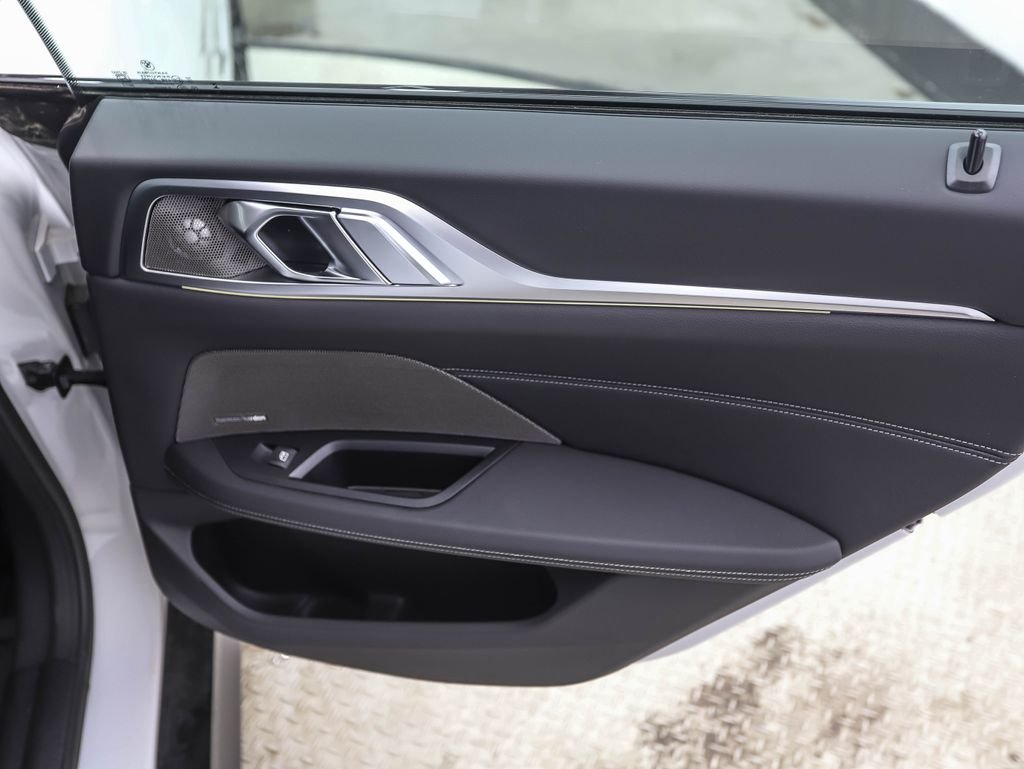 2025 BMW i4 M50 - Photo 24