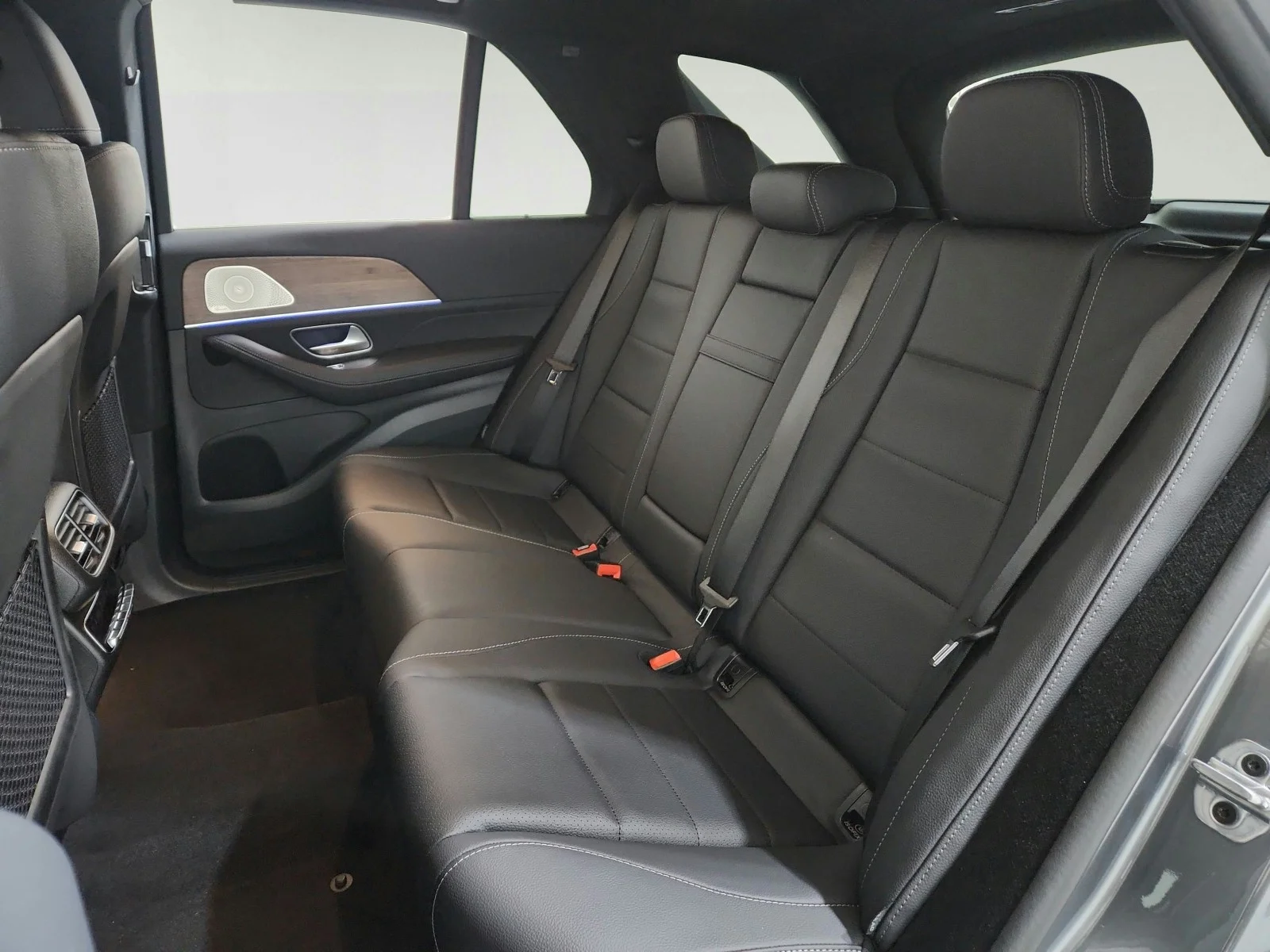 Certified Used 2026 Selenite Grey Metallic Mercedes-Benz GLE 350 image 18