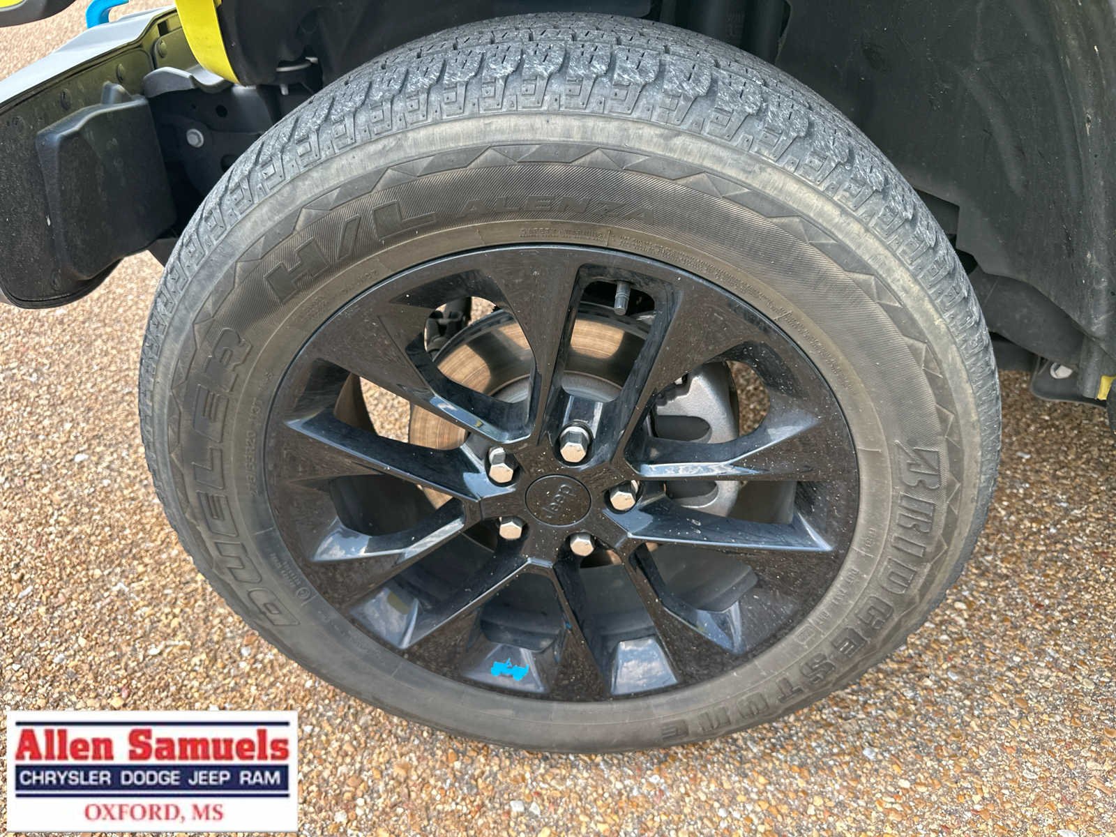 Used 2022 High Velocity Clearcoat Jeep Unlimited Sahara image 49