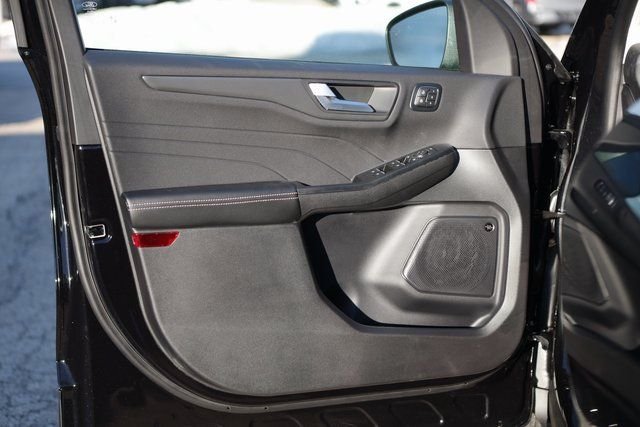 New 2026 Agate Black Metallic Ford Active® image 8