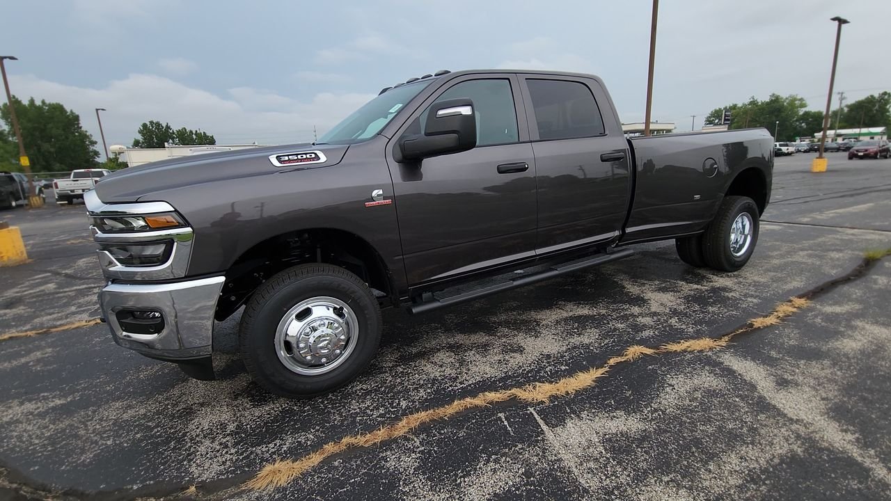 New 2026 Gray Ram Tradesman image 4