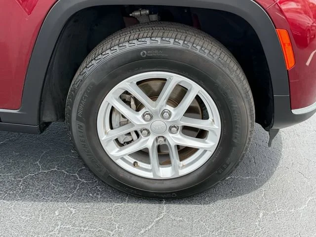 Used 2023 Red Jeep Laredo 4x2 image 20