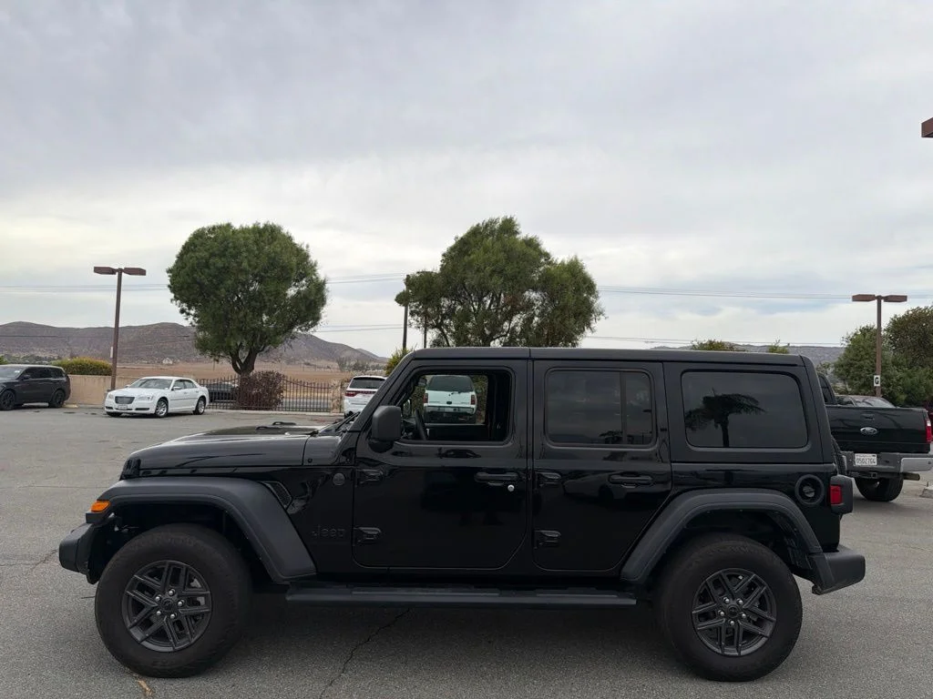Used 2025 Black Jeep Sport S image 8